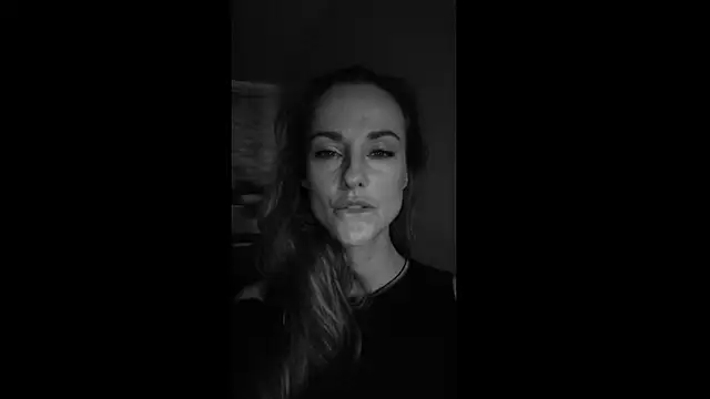 SuchArt_'s Live XXX Chat