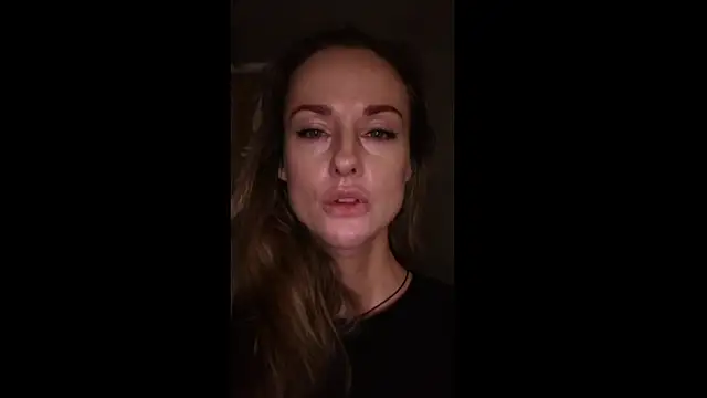 צ'אט XXX בשידור חי של SuchArt_