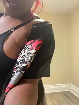 queenNai's Webcam Show