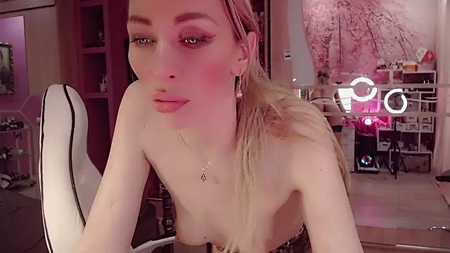 Chat XXX en directo de AnnieGOld_