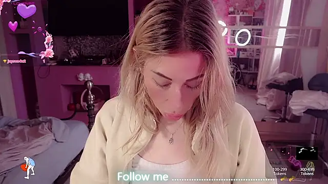 AnnieGOld_'s Live XXX Chat