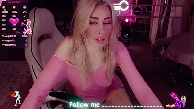 AnnieGOld_ Chat XXX live