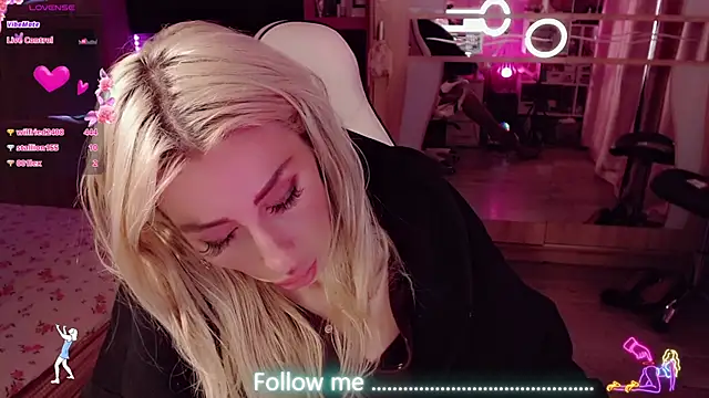 AnnieGOld_'s Live XXX Chat