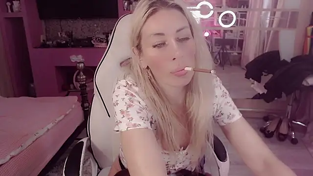 Chat +18 de AnnieGOld_ ao vivo