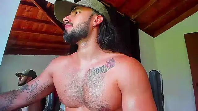 Baky_sexy: διαδικτυακό σόου στην κάμερα