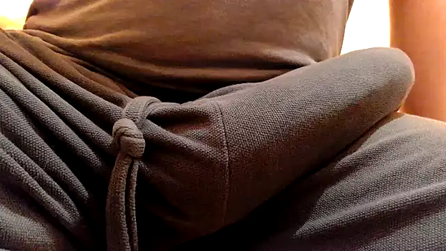 gae89tano Show in webcam