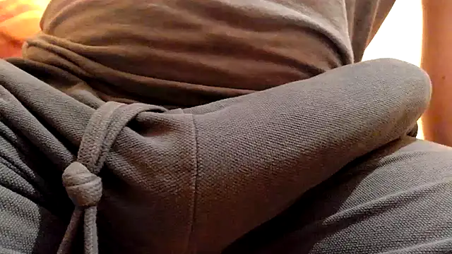 gae89tano Show in webcam