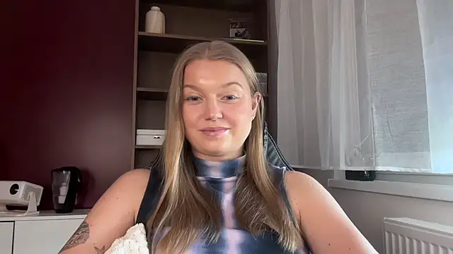 Mysteryerica's Live Chat Room