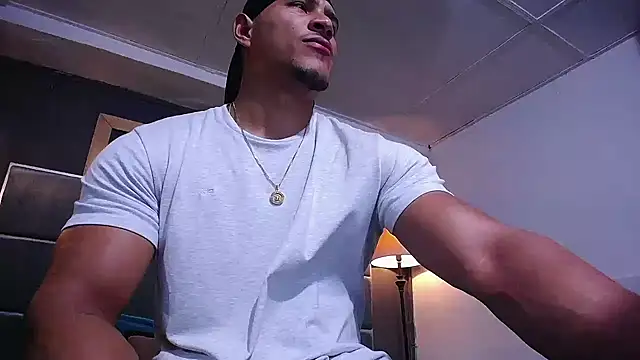 teddyfit19cm's Webcam Show