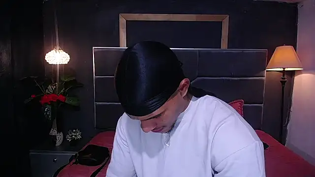 teddyfit19cm: διαδικτυακό σόου στην κάμερα