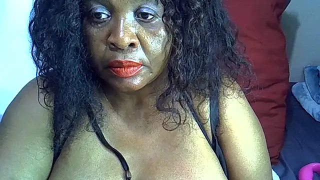 Ebony_Cougar লাইভ XXX চ্যাট
