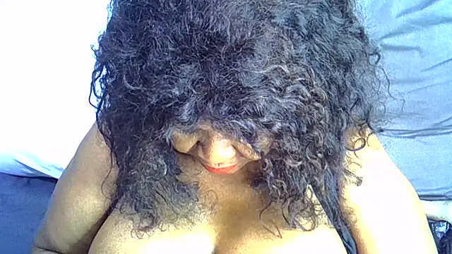 دردشة Ebony_Cougar الجنسية المباشرة