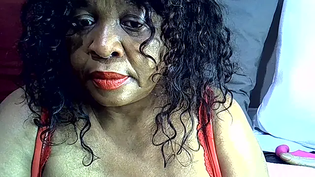 Ebony_Cougar Webcam Show