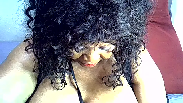 Ebony_Cougar webcam show