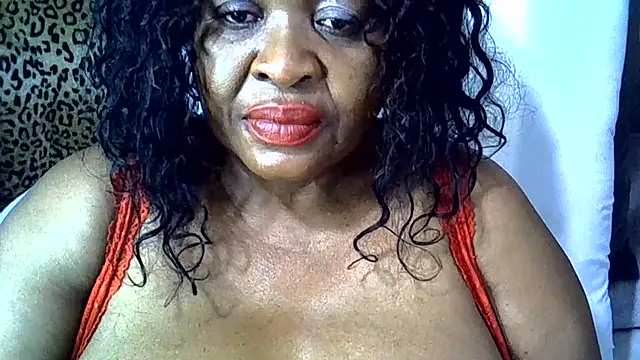 Czat XXX na żywo – Ebony_Cougar