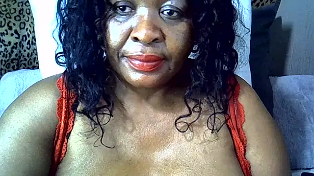 Ebony_Cougar's Webcam Show