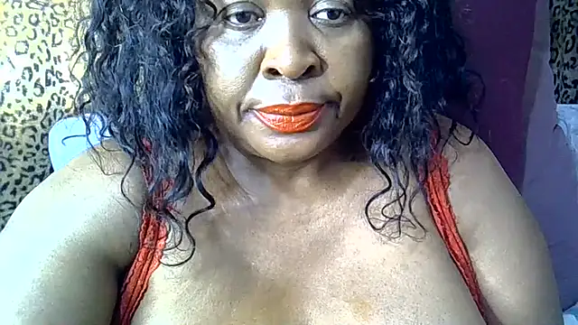 Ebony_Cougar's Webcam Show