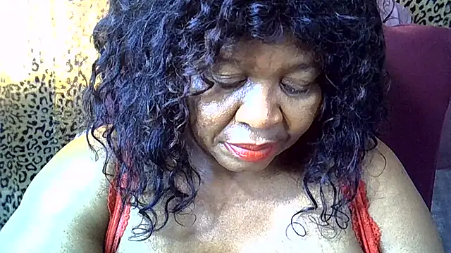 Chat XXX ao vivo de Ebony_Cougar