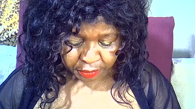 Ebony_Cougar – Live XXX-chat
