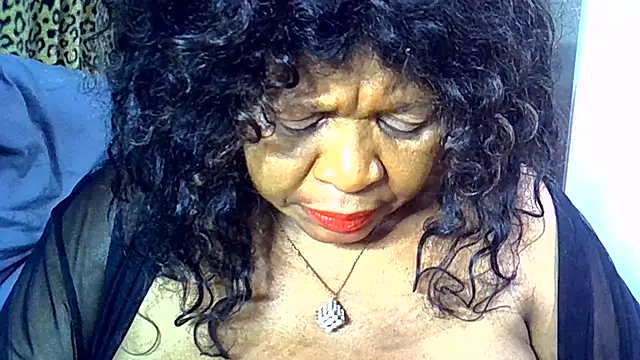 Ebony_Cougar's Live XXX Chat