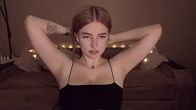ViolettaLopez 现场XXX聊天