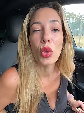 SweetAlegra_ webkamerás műsora
