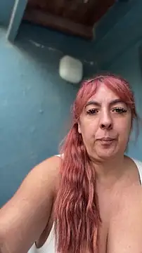 צ'אט XXX בשידור חי של Sofyalone_