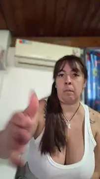 Sofyalone_ Chat XXX in diretta