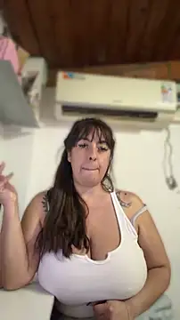 Sofyalone_ Live XXX-Chat