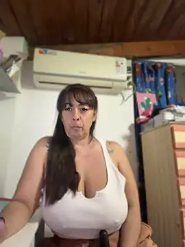Sofyalone_'s Webcam Show