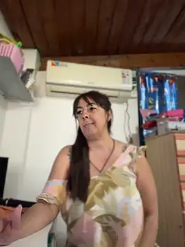 Sofyalone_'s Webcam Show