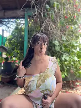 Sofyalone_ – Naživo XXX chat