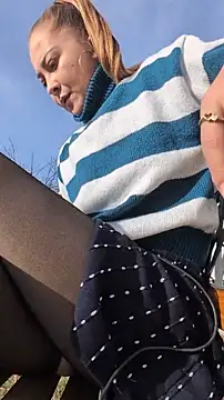 Risky_julia2330のウェブカメラショー