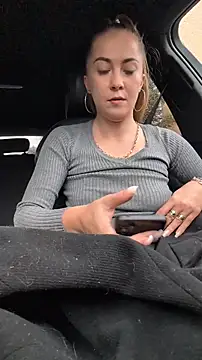 Risky_julia2330 Webcam Show