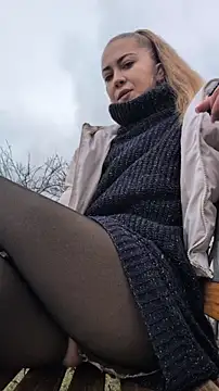 Risky_julia2330 – webcam-show