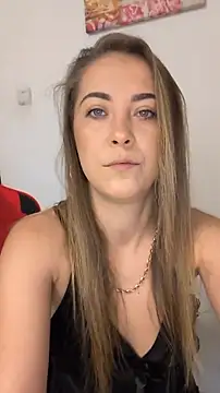 Онлайн чат Risky_julia2330