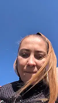 Pokazy przed kamerką – Risky_julia2330