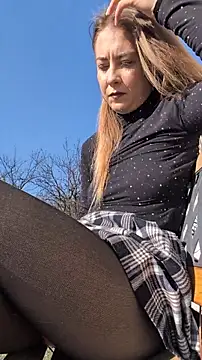 Risky_julia2330 Webcam Show