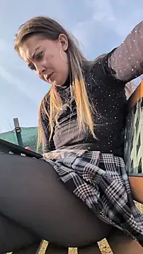 Risky_julia2330 Pertunjukan Webcam