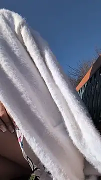 Risky_julia2330 Show in webcam