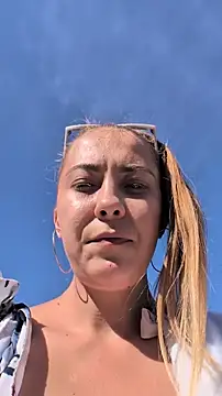 Risky_julia2330 – Kamerová šou