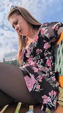 Pertunjukan Kamera Web Risky_julia2330