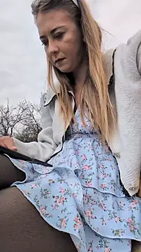 Risky_girl23_のウェブカメラショー