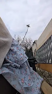 Risky_girl23_'s Webcam Show