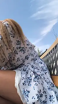 Risky_girl23_ Webcam show