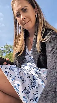 Risky_girl23_のウェブカメラショー