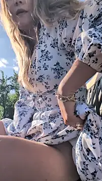 Risky_girl23_のウェブカメラショー