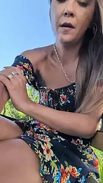 Risky_girl23_ 网络视讯表演
