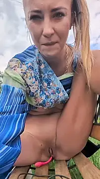 Risky_girl23_ Webcam Show