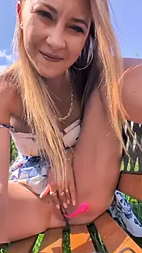 Risky_girl23_ Webcamshow